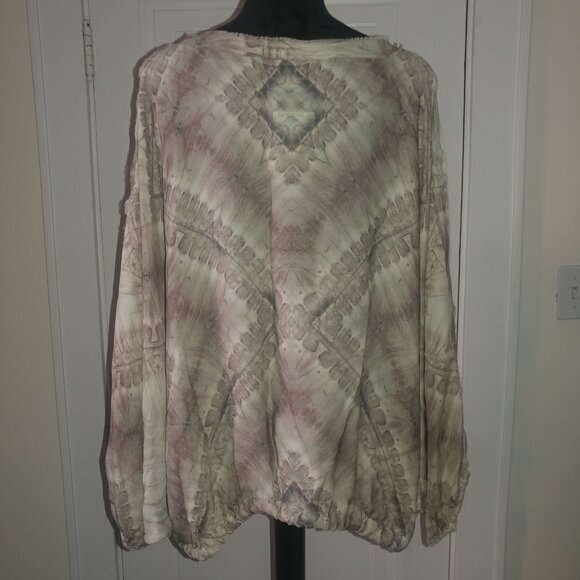 Haute Hippie: 100% Silk Cream Oversized Kimono Blouse - Women's Size Small - Picture 5 of 8